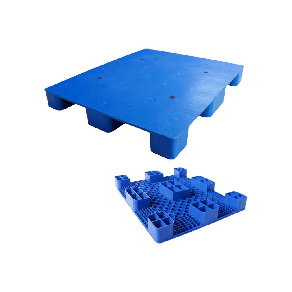 stackable plastic pallets.JPG stackable plastic pallets.JPG
