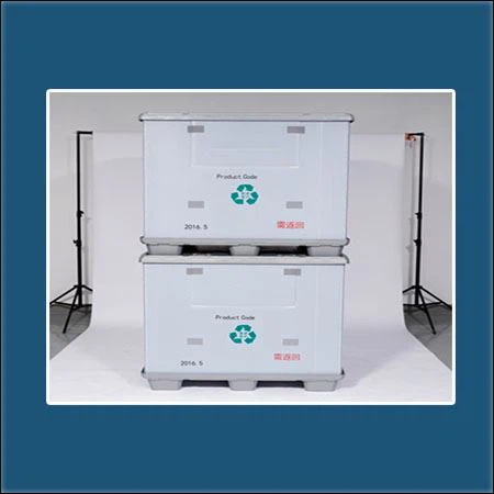 collapsible plastic pallet box.jpg