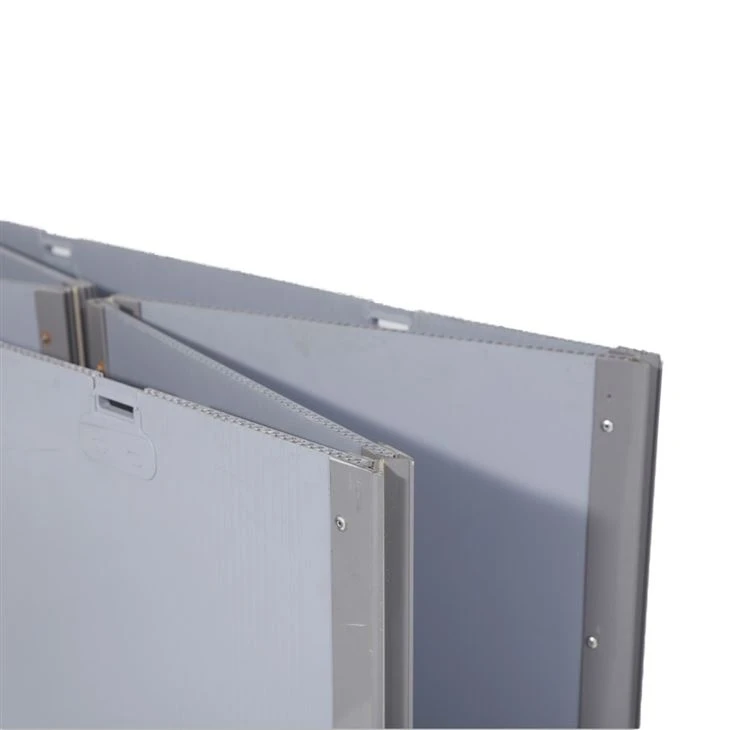 Collapsible sleeve pallet box